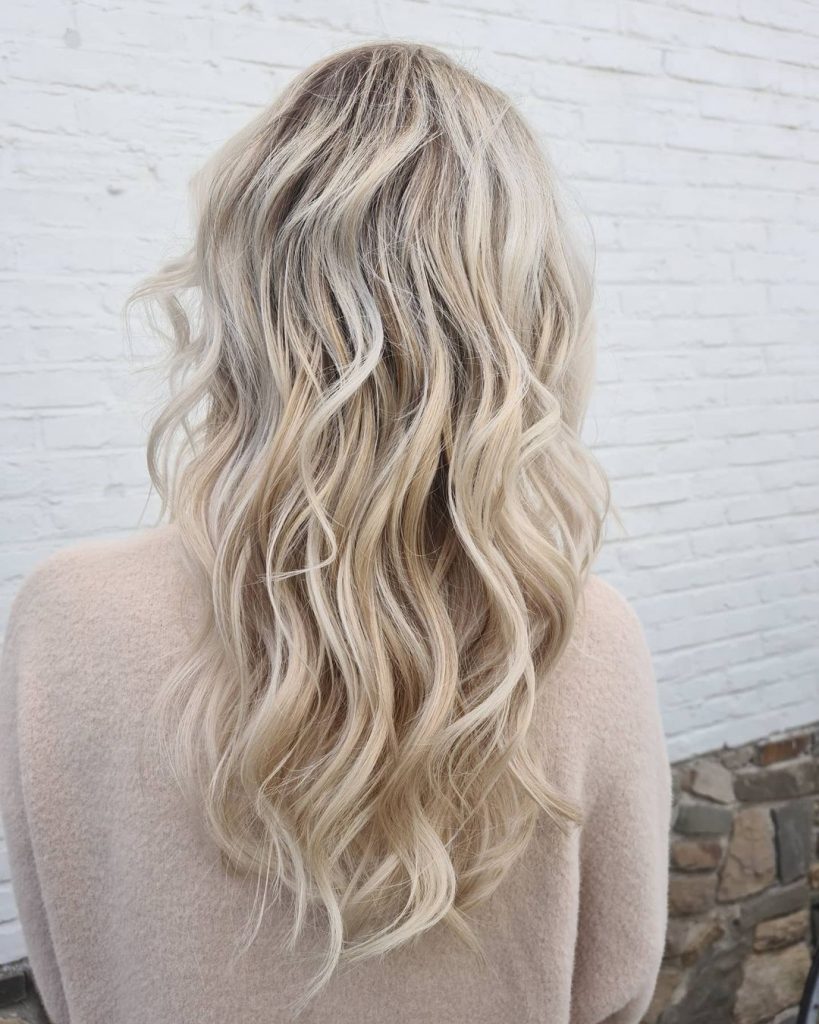 Blond-Long-Hairlook